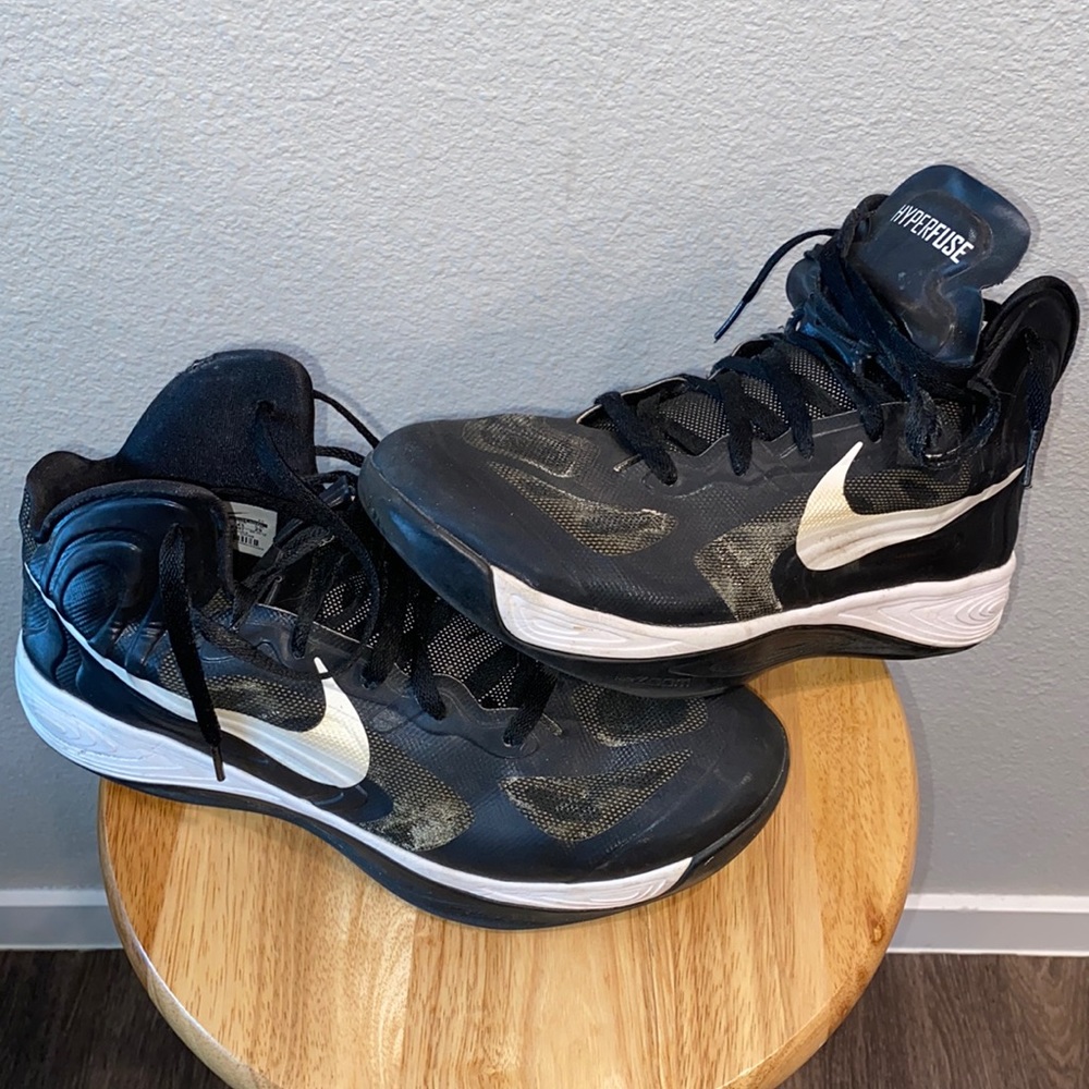 Nike Hyperfuse Basketball shoes size 11